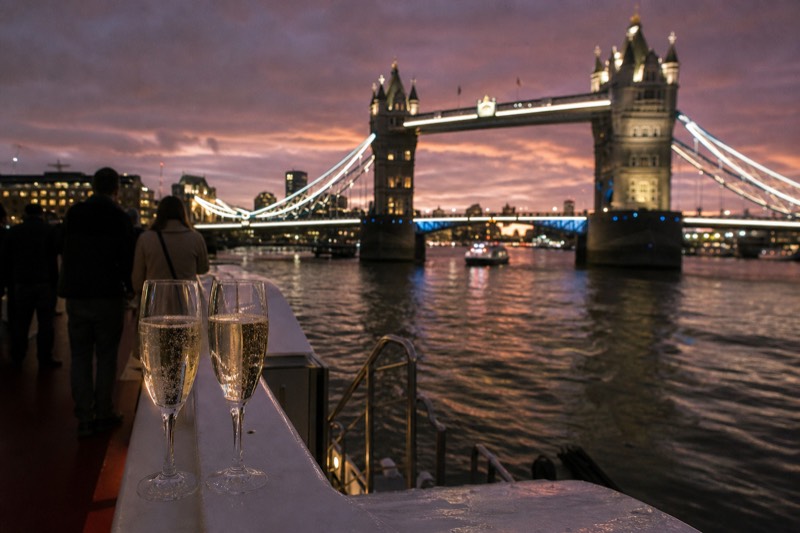 Evening Cruise with Bubbly and Canapés